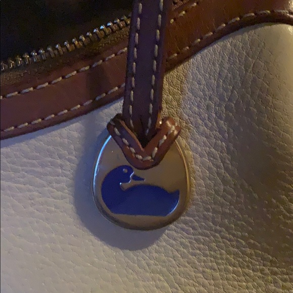 White/brown leather Dooney and Bourke purse - Picture 4 of 10